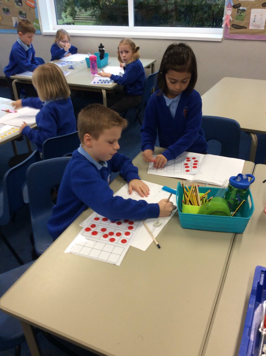 AppleySaintsCE's tweet photo. Year 2 concentrating hard on their subtraction this morning. Such good children 😀👍 @lancsmaths #ABASY2 @WN6_Mums #ABASMat https://t.co/Hg9KWkpA6M