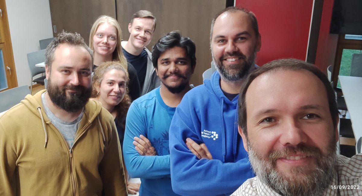 SurfBio_Hub's tweet photo. 📷: Networking among project partners - Bogdan Parakhonskiy visited Ales Lapanje's group at the @JSI_SLO in Ljubljana, Slovenia.
🔬 Strengthening the connection between the @ResearchUGent partner, as a more material-oriented lab, and the JSI, specialised in bioapplication. https://t.co/YRt4clnTIU