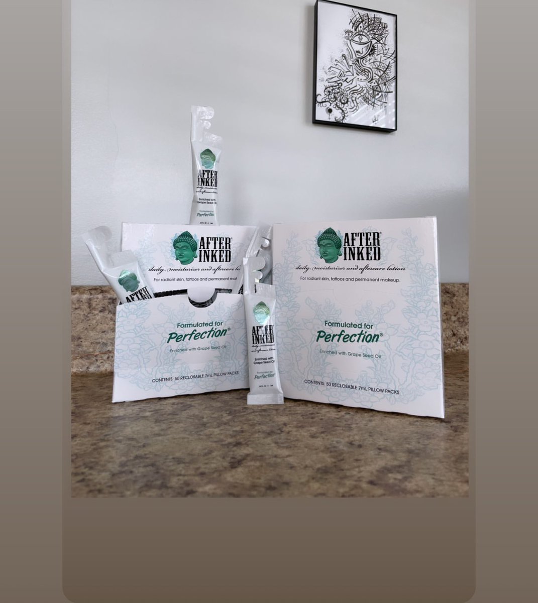 AfterInked's tweet photo. Love unconditionally with all your heart. #Thursdate #ThoughtfulThursday #ThursdayThoughts #TGIT #afterinked #proudusers #formulatedforperfection #afterinkedeveryday #tattooaftercare #foamcleanser #inkseal #npj #vegan #flowers #flowerstattoo #rosestattoo #roses #ironxwielder https://t.co/QbGdfbNUgj