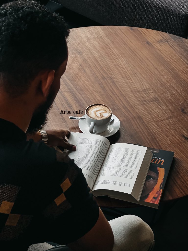 Arbe_Cafe's tweet photo. Let’s get lost in a world made of books, coffee and rainy days ☕️✨

@Arbe_Cafe 
#Mogadishu https://t.co/LRz8MNGuoi