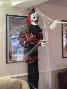 HealthcareAster's tweet photo. Halloween preparations in full go at The Meadows Nursing Home. They look spooktacular team!

#themeadows #shethjeebun #bromsgrove #halloween #nursinghomes #careactivities #asterhealthcare https://t.co/qu0hhJZv96