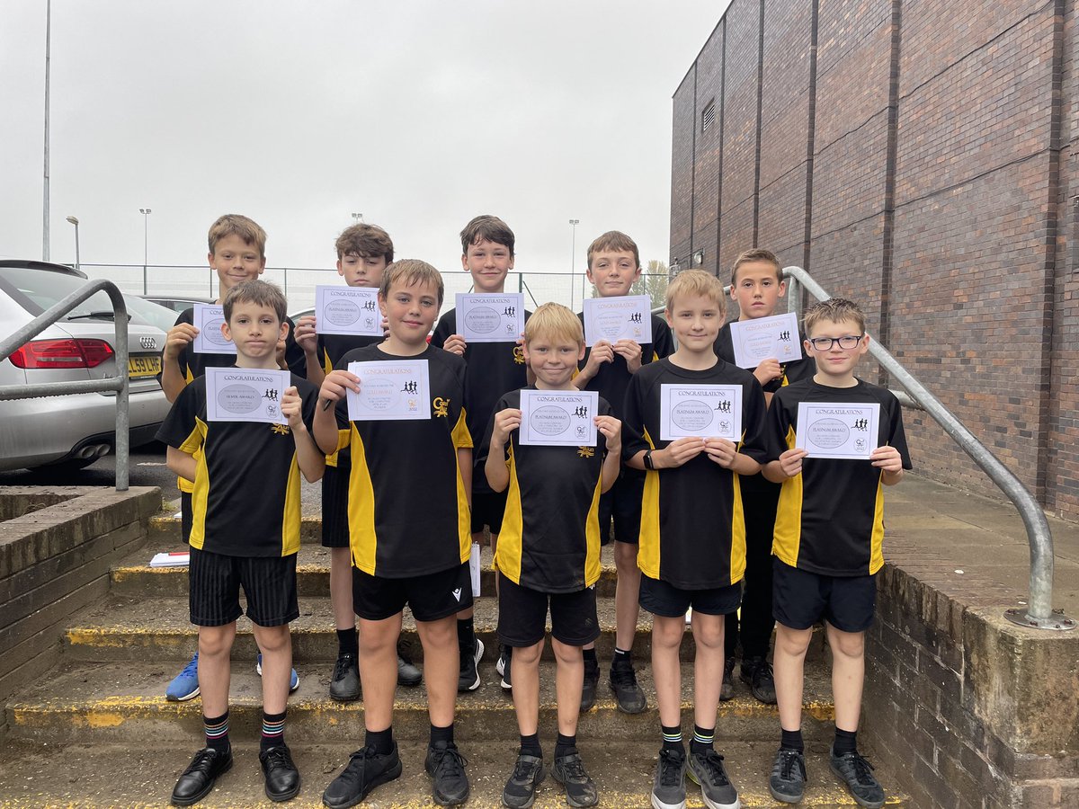 CAHS_PE's tweet photo. Da iawn to 7ME boys who have worked hard in XC and received their certificates! 🏃🏻🏃🏻‍♀️🏃🏻‍♂️💨 https://t.co/OvV47iZkUv