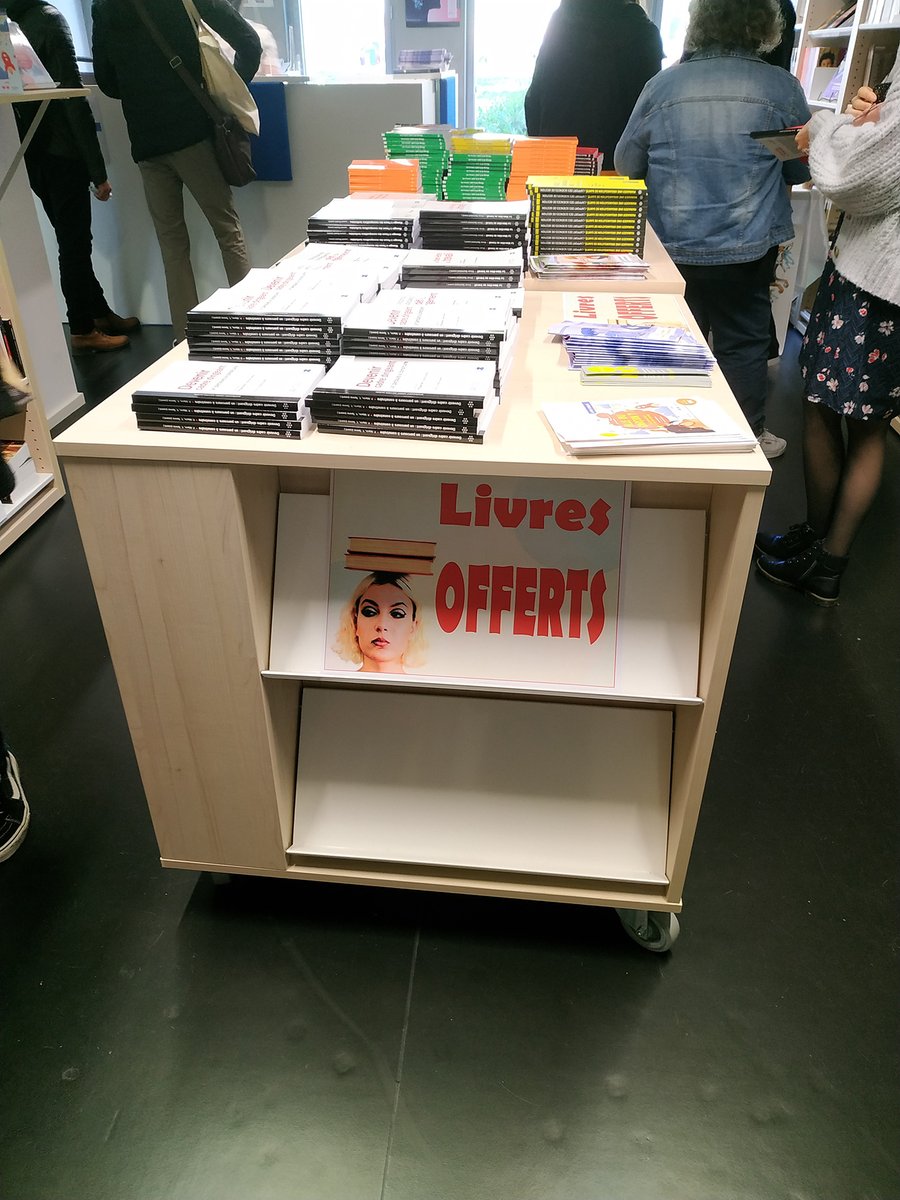 JOUR J 🚀 Rendez-vous à la #librairieducampus pour le déstockage* des livres des @EHESP_Editions + #hygeeeditions + @lefailler jusqu'à 18h ! (*livres offerts + prix [très] réduits) 📍 Bat. Germaine Tillion de l'@EHESP à #Rennes On vous attend nombreux !!!