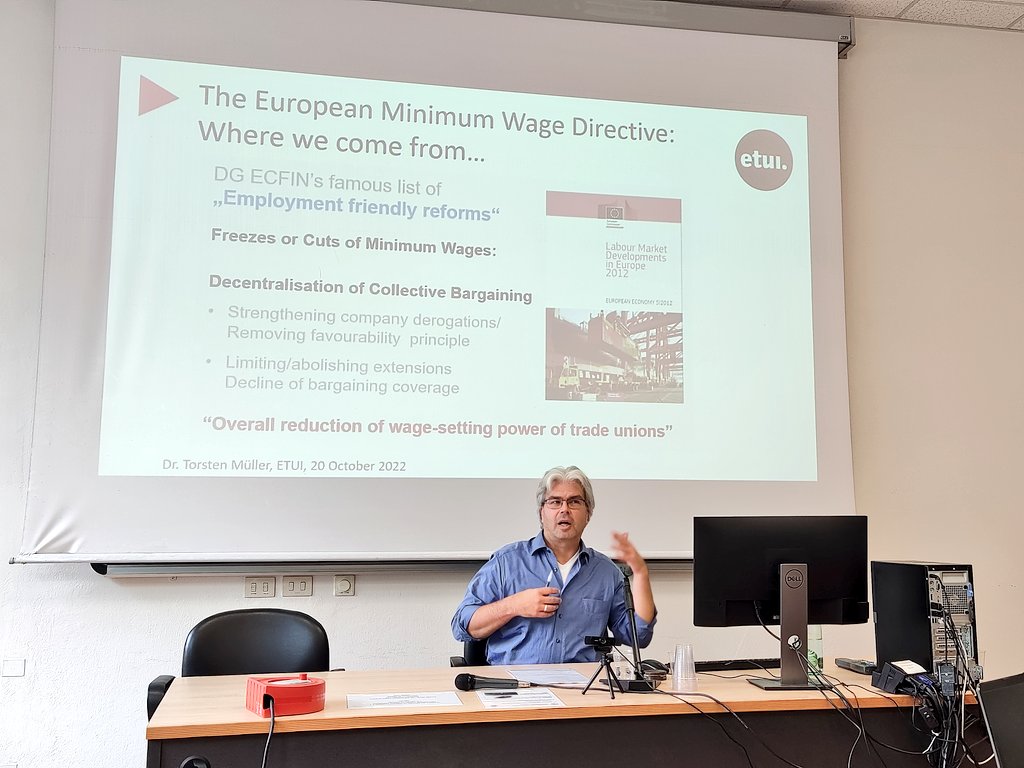 Torsten Müller presenting at the #EUSocialCit winter school in Milan on the historical directive on #MinimumWages that strengthens Collective Bargaining & Trade union power.