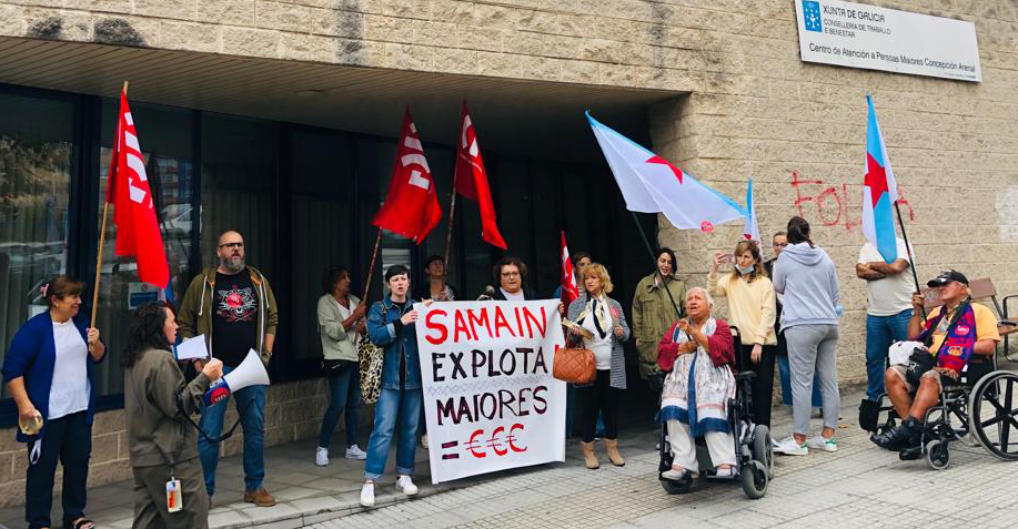 🕦 3º xoves consecutivo: As traballadoras da #residencia pública Concepción Arenal (A Coruña), co respaldo da CIG e de parlamentarias do BNG e PSOE e a solidariedade de REDE, volven concentrarse ás portas do xeriátrico alertando do trato indigno que sofren maiores e traballadoras