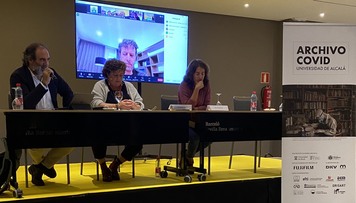 Nuestro DirCom <a href="/FerSTMem/">Fernando Sánchez</a> en <a href="/forumpanasef/">Forum Panasef</a> presentando "ARCHIVO COVID" El mayor testimonio gráfico de la pandemia en España. Junto a los fotoperiodistas <a href="/SantiPalacios/">Santi Palacios</a>, <a href="/EmilioMorenatti/">Emilio Morenatti</a>, Susana Girón y Natalia Garcés, directora de <a href="/ArchivoCovid/">Archivo Covid</a>