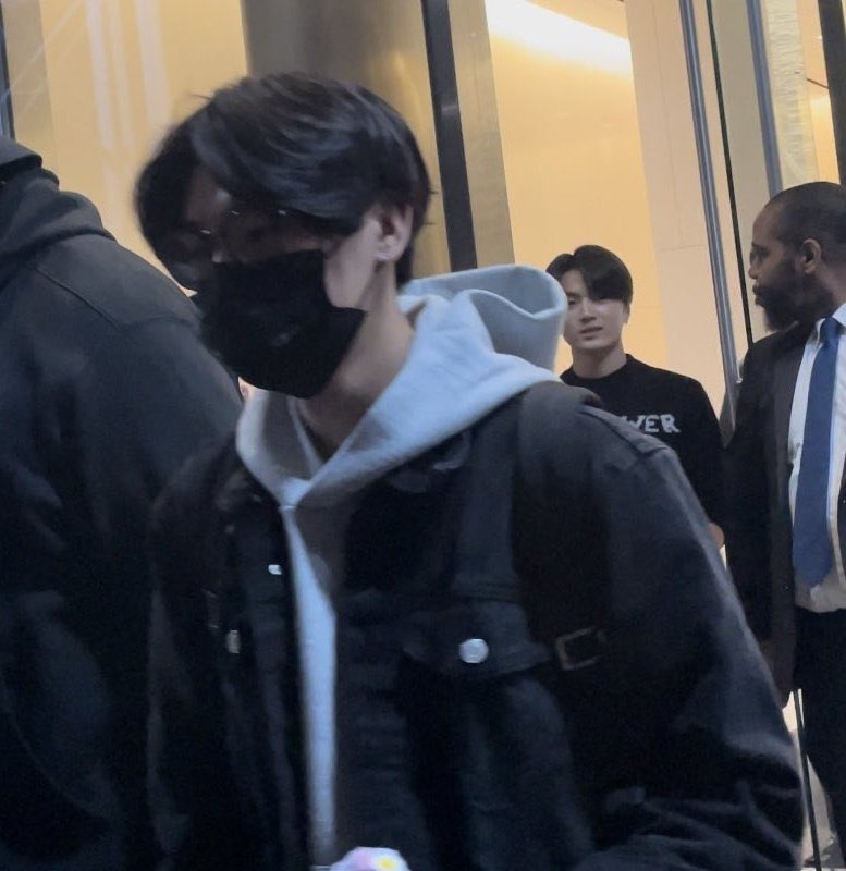 ขำรูปนี้อ่ะ ใครคือเจย์ตัวจริง5465555🤣🤣🤣