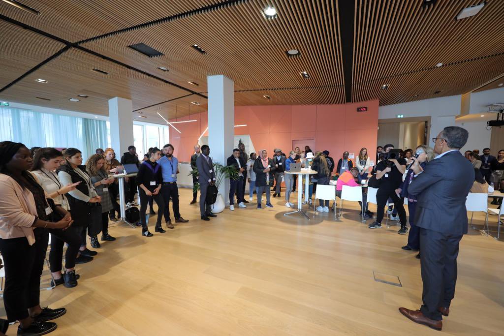 MozaikFondation's tweet photo. 📢 [EN DIRECT DU MEET’UP IDF]

« Il faut être motivé, parler de soi » Géraldine Plénier, directrice générale à la Fondation Mozaïk, face aux candidats lors de l’ouverture des Meet’Up IDF pour les encourager ! 

#MeetUpIdf https://t.co/r78lVrVYRm