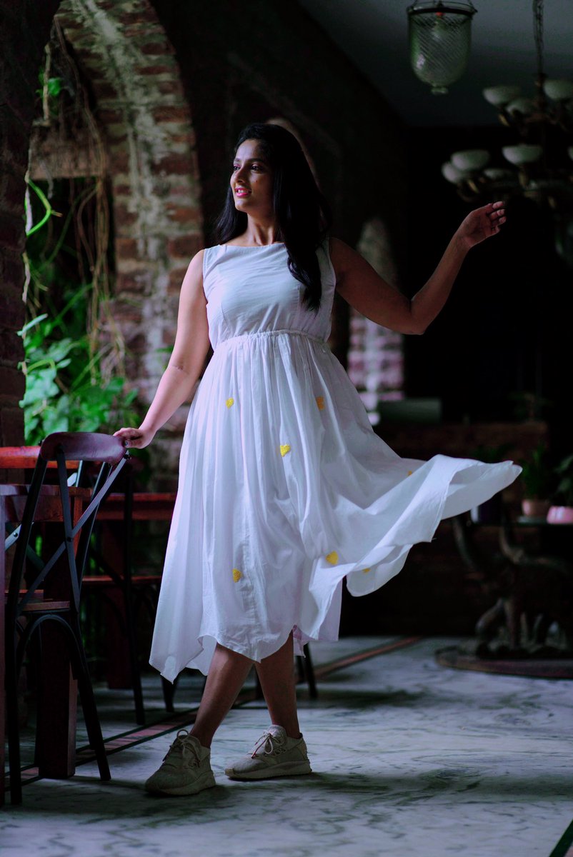 govindu_priya's tweet photo. GRAB YOUR FIRST MONSOON COLLECTION FROM @vs_label 💞

Dress courtesy: @vs_label 
Styling: @wasanthireddy 
               @_.supriyaa_.dollie._ 
Pc : @__sandy_captures__ 
Makeup hairby: @ envi https://t.co/wG392AiV08
