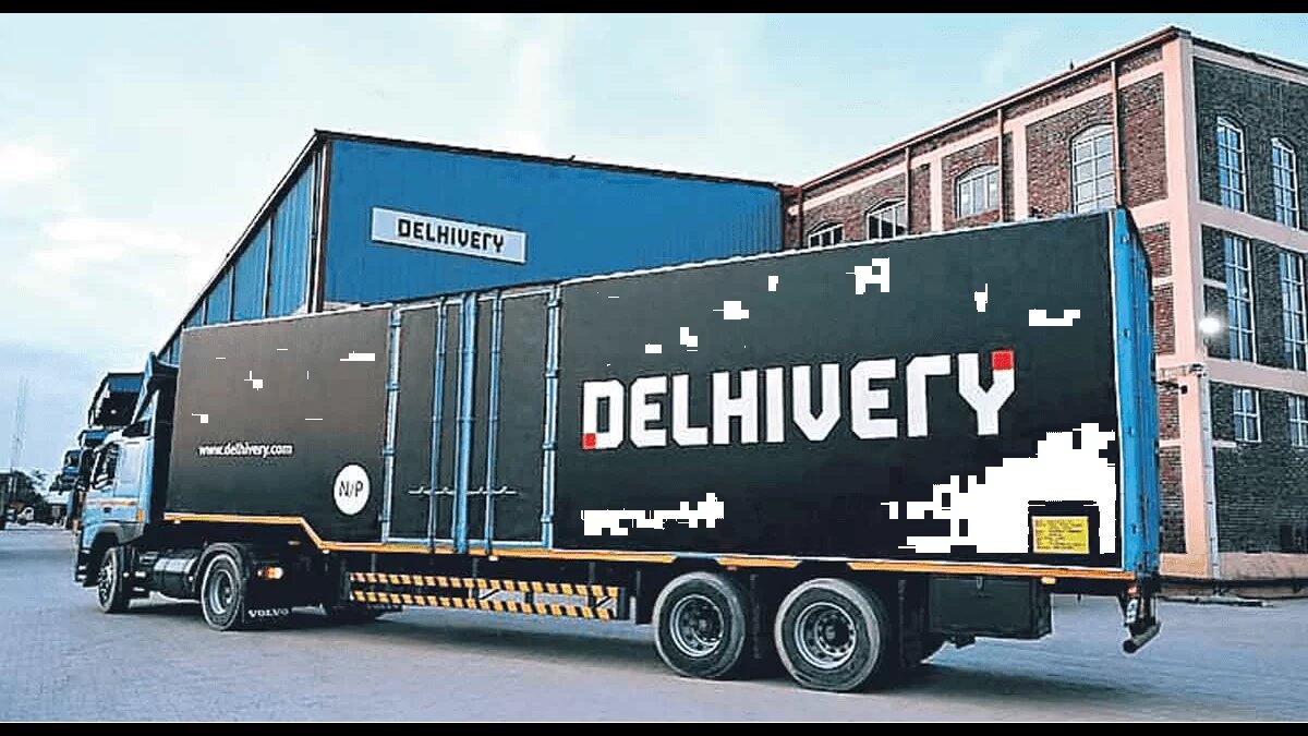 feedmileapp's tweet photo. Delhivery's Shares plunged 13 per cent to ₹486.95 on the BSE, expect growth in shipments in FY23.
#feemile #Delhivery #ecommerce #trade #shares #sharesdown #financialyear #business https://t.co/JmgElgGi7t