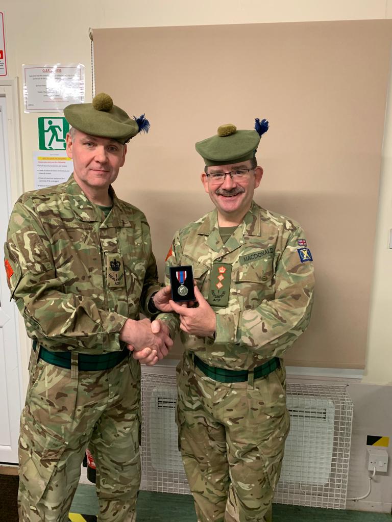 Congratulations to #Nairn Detachment Commander SMI Jonathan McDonald BEM who was presented with the #QueensPlatinumJubilee Medal on Tuesday evening by our Commandant. Well done. #PlatinumJubilee #ACFAdventures