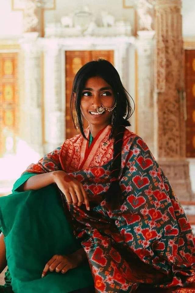 تبصرے غیر کے کردار پہ کرنے والے🖤
کیا  تیری خود سے ملاقات نہیں ہوتی۔۔۔