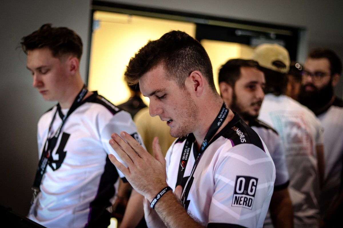 OzEsportsGaming's tweet image. The XP Esports team want your feedback! 😎

As we plan our 2023 event season, who would love to see a #MW2 LAN return to Queensland? 

#lfsanzcod #MWII #xpesports #CallofDuty