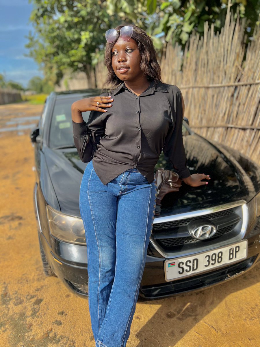 miss_dodi7's tweet photo. Be In love with your features,style and everything about you , so don’t let anyone try to shake your self-confidence because he/she and the wall are equal 🤷‍♀️🤷‍♀️🙂🙂#SSOT #selfawareness #confidenceis  #Terekaka #juba #junubia #jubapride https://t.co/G3An6eSiEh
