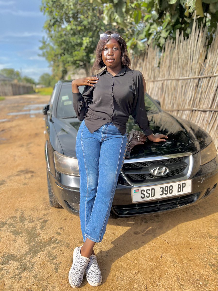 miss_dodi7's tweet photo. Be In love with your features,style and everything about you , so don’t let anyone try to shake your self-confidence because he/she and the wall are equal 🤷‍♀️🤷‍♀️🙂🙂#SSOT #selfawareness #confidenceis  #Terekaka #juba #junubia #jubapride https://t.co/G3An6eSiEh