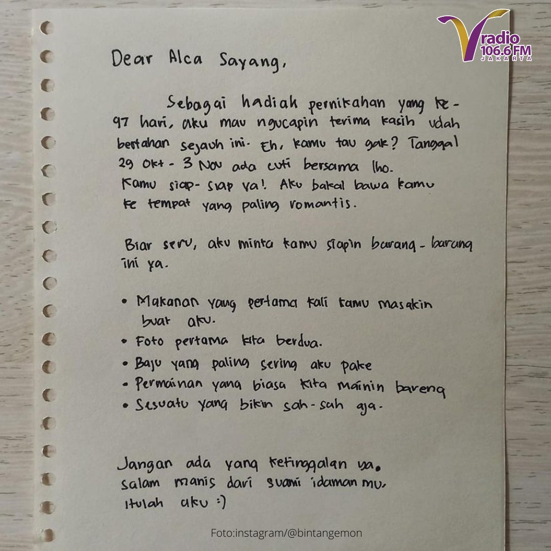 vradiofm's tweet photo. Bintang Emon masih menikmati indahnya menjadi pengantin baru. Dia bahkan punya cara tersendiri untuk membahagiakan sang istri, Alca Octaviani. Salah satu bentuknya dengan lewat secarik surat cinta romantis.
#VRadio #Viral #Trending #Update #Info #BintangEmon #AlcaOctaviani https://t.co/CnrNj26U7y