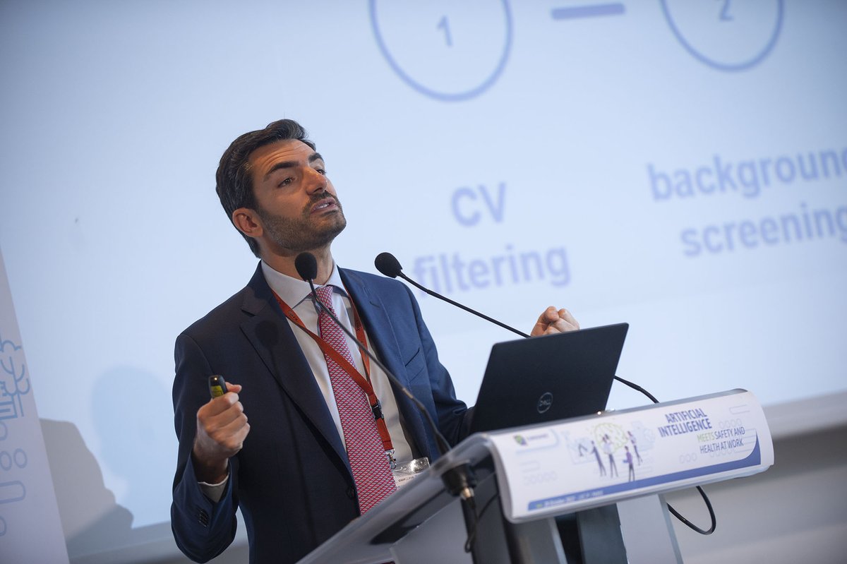 EUROSHNET's tweet photo. What happens when algorithmic management meets EU law? Interesting observations by @_aloisi from @ielawschool #ESN2022 #ESN22 https://t.co/LU4lzP11yk