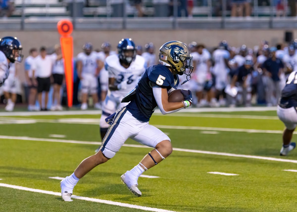OCathletics1819's tweet photo. Happy Game Day #OCFamily! Let’s #BeatStevens.
📆 October 20, 2022
🏟️ Gustafson Stadium
⌚️ 7:00PM
Navy. Gold. Together.✨ https://t.co/VDEI7tik55