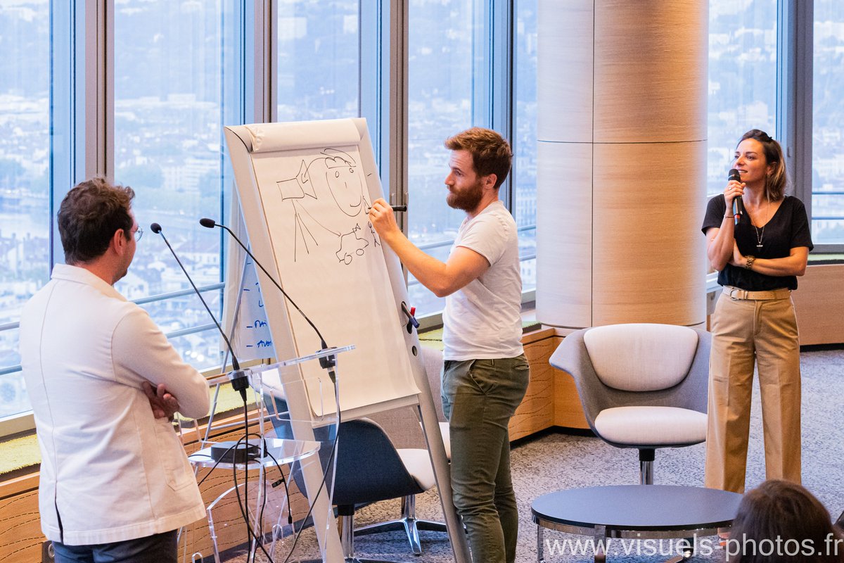 Pauline_Raud's tweet photo. Hier on a bien dessiné😆🌈🖌 #deeptech #frenchtech #frenchtechseed #startup #entrepreneuriat #financement #pitch #event #Lyon https://t.co/WwtKbmuNez