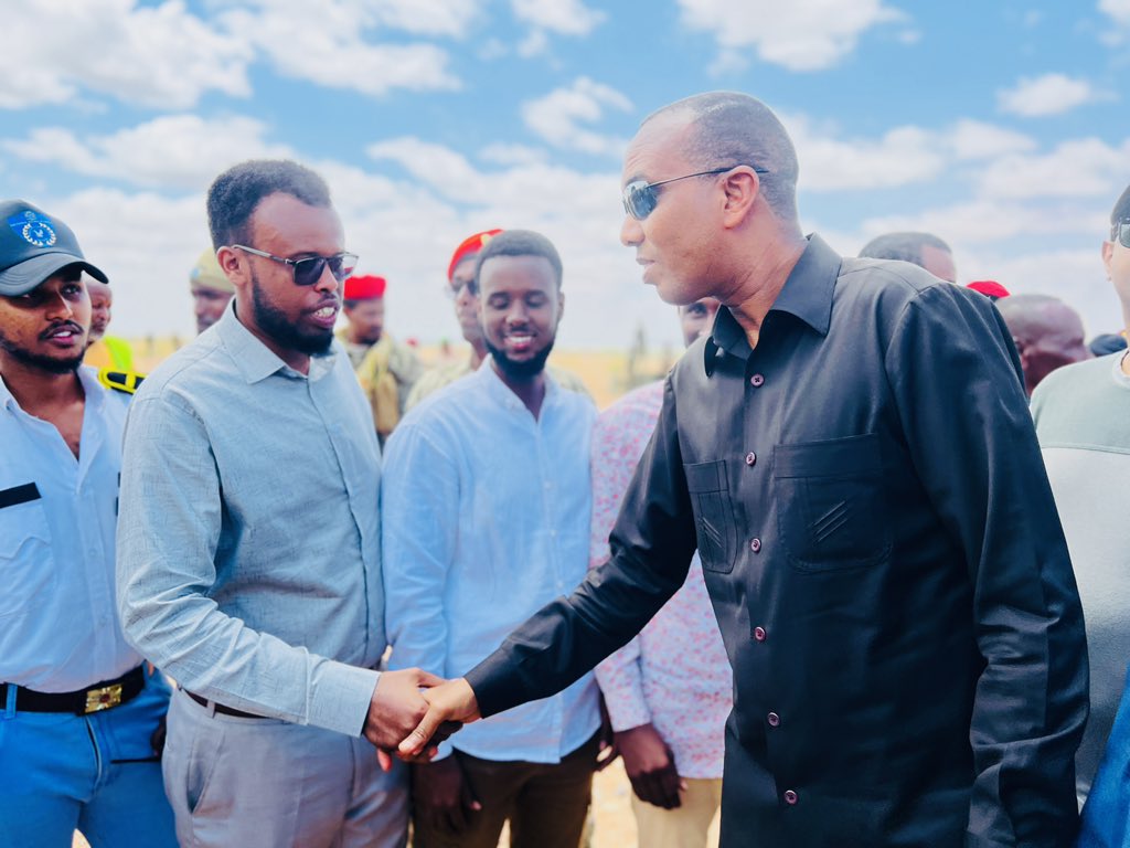 Dekshurei's tweet photo. Since his assumption of office, it is the second time that Prime Minister @HamzaAbdiBarre has visited the city of #Baledweyne. Thank you sir.
@HShPrez2Ware @aliosoble @AbdirizakOm @Godahbarre @hon_khadija @NasraBashiir @MOALIMUU @AminaWehelie @Aminakeyf7 @UKinSomalia @US2SOMALIA https://t.co/A1wbl87wB0