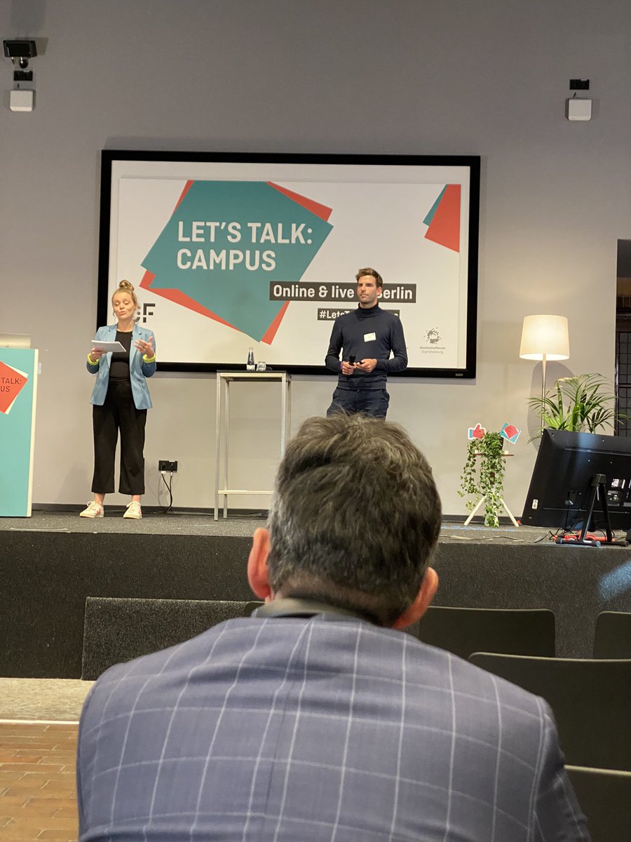 bolognalab_HU's tweet photo. Dritter Impuls: #DavidPiesk (P) & #AnneKraatz @Uni_MR mit dem Projekt #MarSkills (ebenfalls gefördert von @inno_lehre): https://t.co/AN42El0W2w https://t.co/UVX07nVsi4