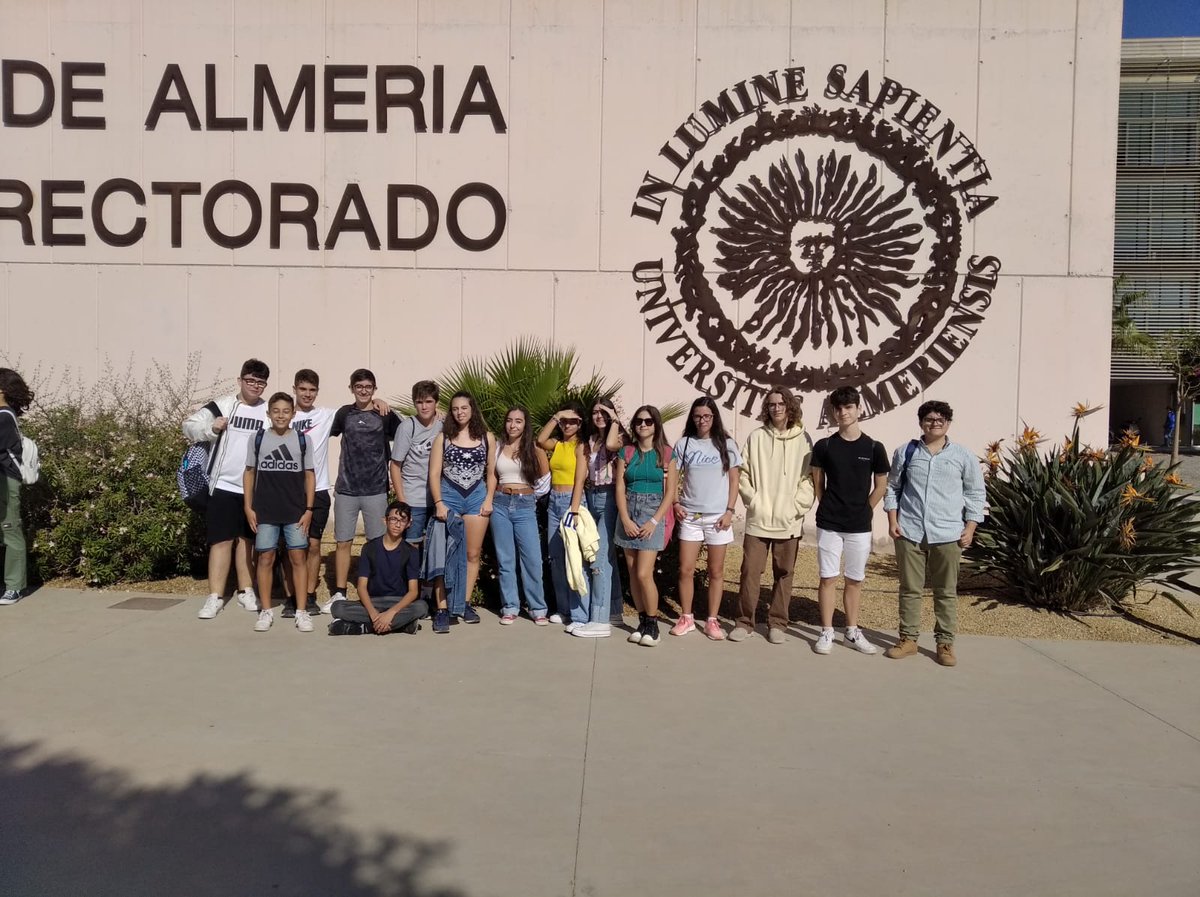 IAlhadra's tweet photo. Participación del alumnado de 4° ESO A en el Concurso de problemas INDALMAT, que se celebró en la @ualmeria el viernes 14 de octubre.  #indalmat #matemáticas @EducaAnd https://t.co/QwqPKLmKCt