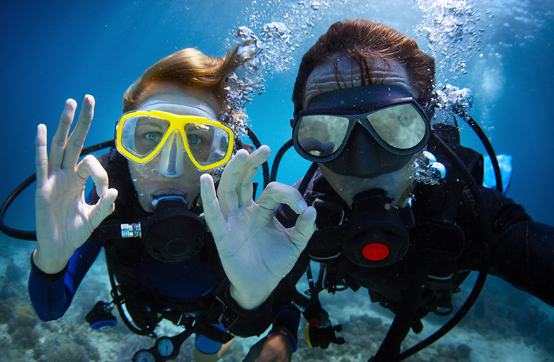 How to Stop Your Dive or Snorkel Mask Leaking: What You Need to Know

boatingbeast.com/stop-dive-snor…