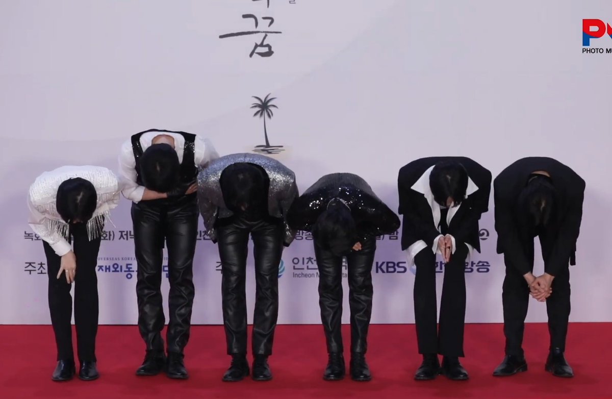 oneus_ravn0902's tweet photo. #ProtectRavn
#SaveRavn
#Ot6Oneusforever
#RBW_Protect_your_artist
#RBWProtectRAVN
#RBWProtectOneus https://t.co/7OIYWQnyov