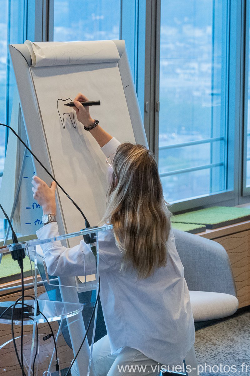 Hier soir s'est déroulée la 3ème soirée #deeptechone à #Lyon. Un grand merci aux #startups labellisées #frenchtechseed <a href="/Bpifrance/">Bpifrance</a> qui se sont prêtées au jeu du "Dessine moi ta #deeptech". Merci <a href="/CE_RhoneAlpes/">PoC via badhacker0x1</a> pour le si bel accueil 🚀💖