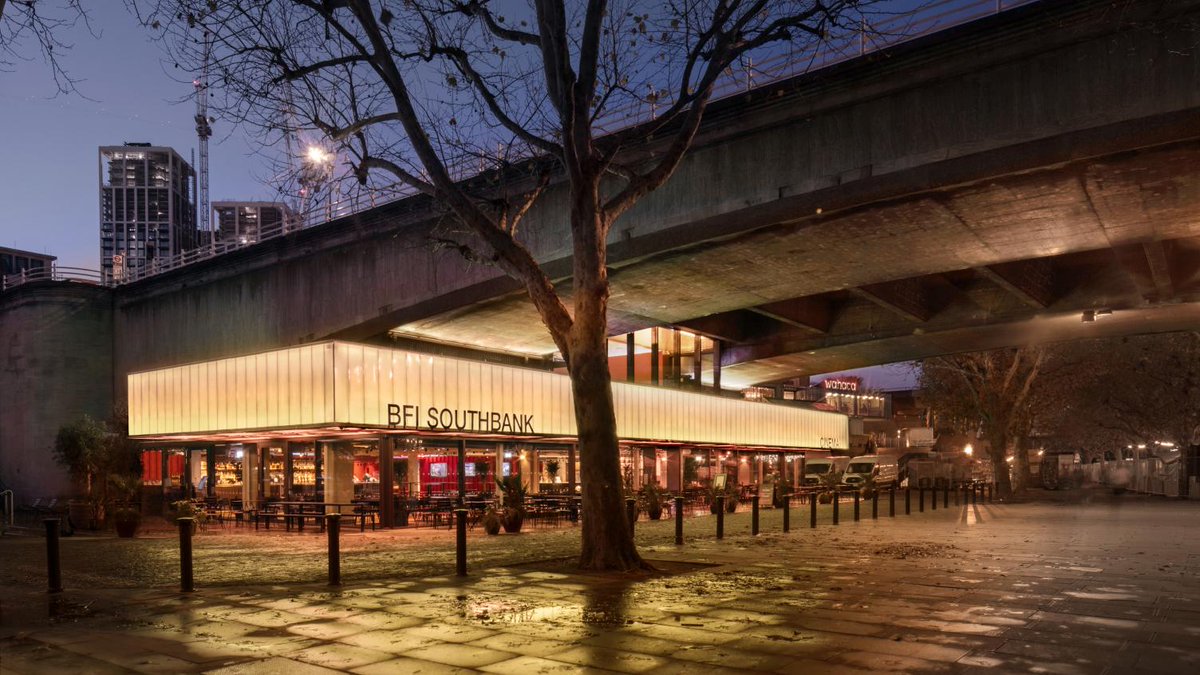 live_visuals's tweet photo. Its fireworks time!!! Come to the BFI for the launch of our 🎉book that charts and celebrates the History, Theory and Practice of LIVE VISUALS 5.11.22 1pm wrap at 7pm

This is a free ticketed event:
https://t.co/0LUqHqnR63

@routledgebooks https://t.co/GsIQkF7xRj