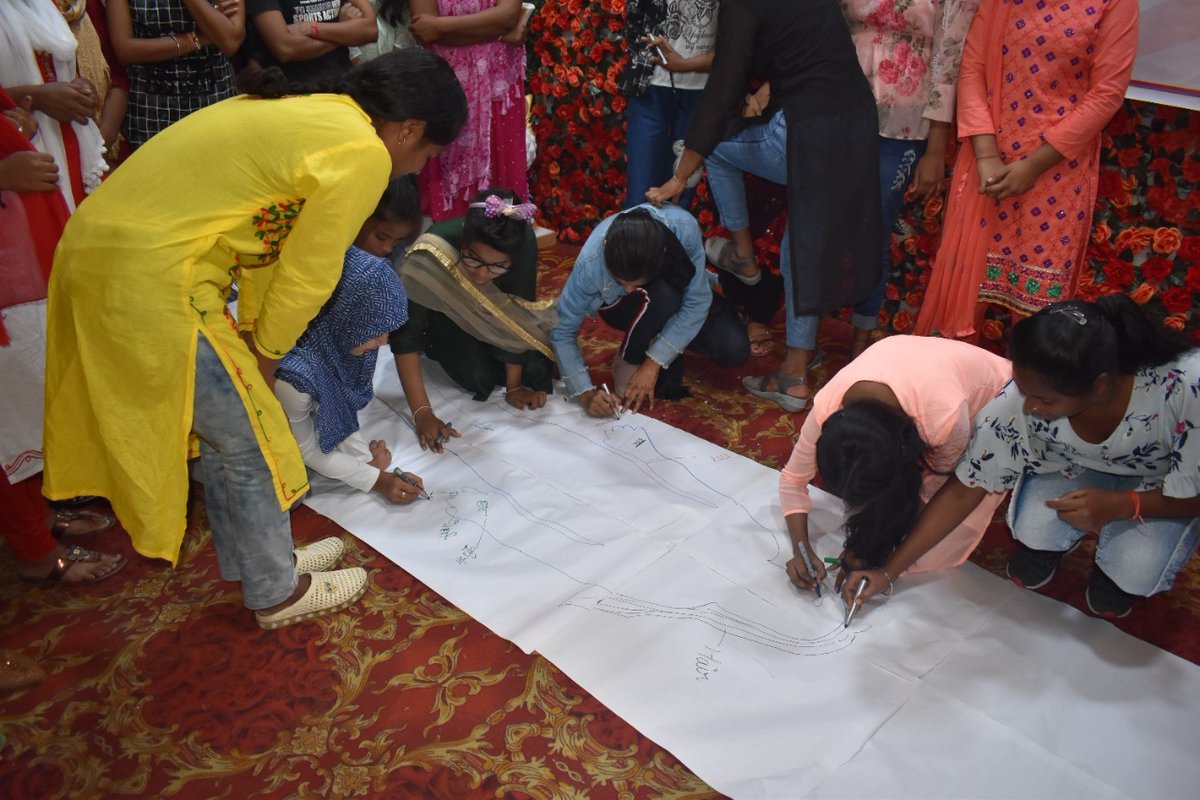 ActionAidIndia's tweet photo. A day-long training on gender &amp; patriarchy was conducted for adolescent girls &amp; young women in Lucknow
Besides enhancing their understanding on gender &amp; gender-based discrimination, it was an occasion for these young participants to voice their thoughts &amp; experiences. #ActWithHer https://t.co/sH0kQPsSBl