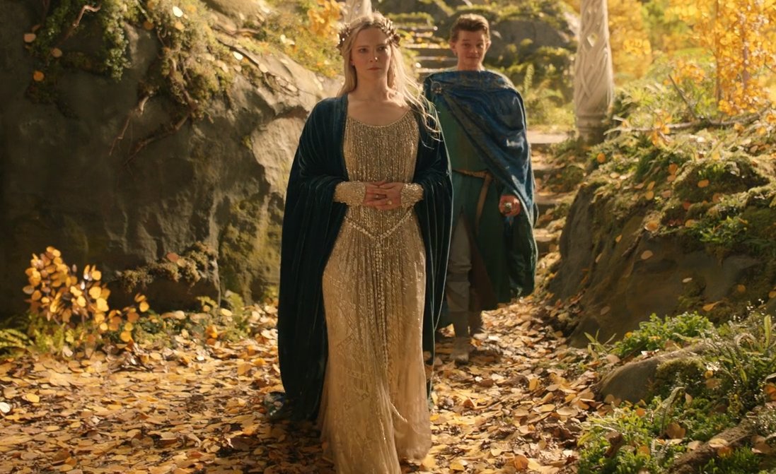I can't decide which of Galadriel's outfits this season was my favourite.  Looking foward to seeing the costume design continue to evolve in Season 2.  #TheRingsOfPower
