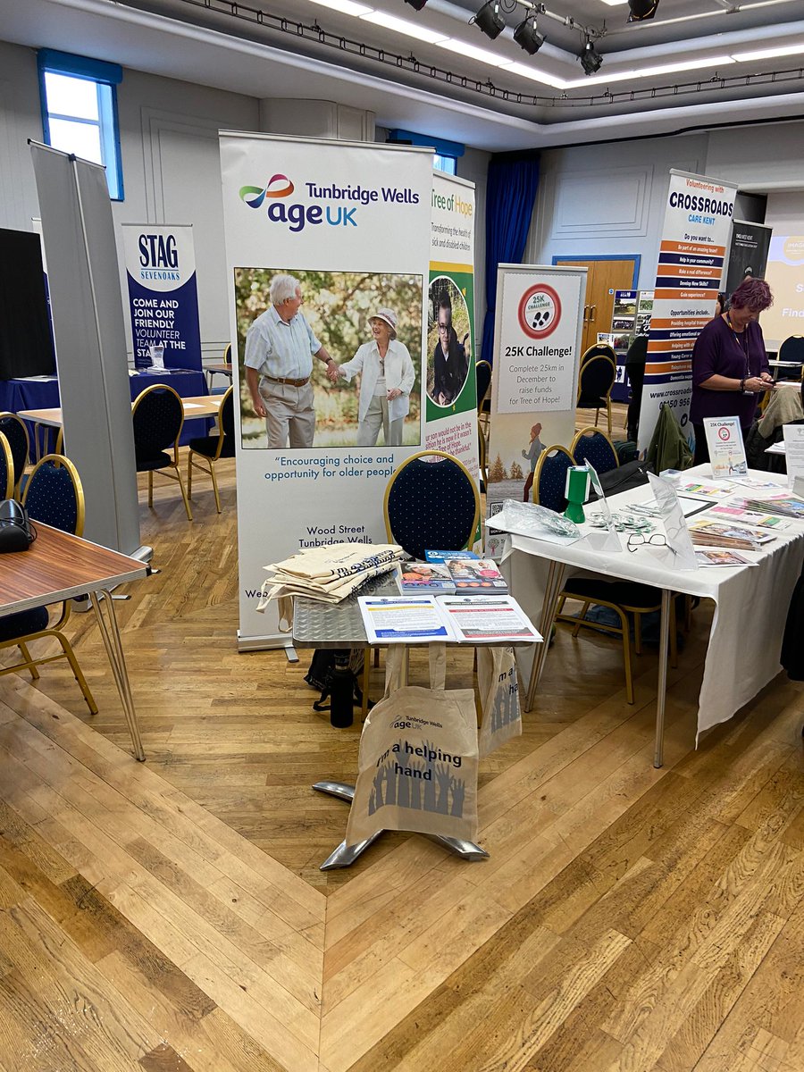 AgeUKTunWells's tweet photo. We're all ready to go and looking forward to meeting you at the #volunteers fair.

Come and get your FREE Age UK bag!

@imagocommunity @SDC_newsdesk 

#TunbridgeWells #Sevenoaks #kent https://t.co/OLYKvAjKkq