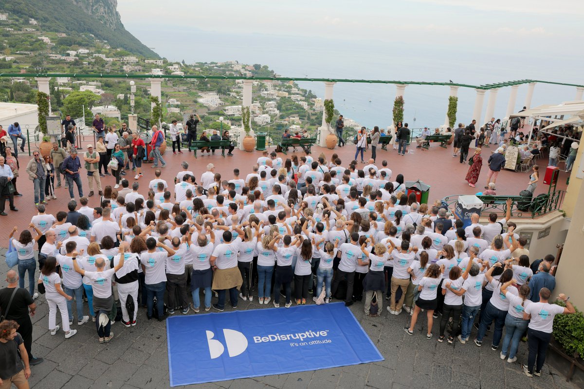 Bedisruptiveit's tweet photo. Roma, Positano, Capri y Sorrento ¿Se puede pedir más?

En BeDisruptive celebramos nuestro primer #BeFest recorriendo los lugares más espectaculares del sur de Italia 🇮🇹 https://t.co/M1Pb1TpZbi