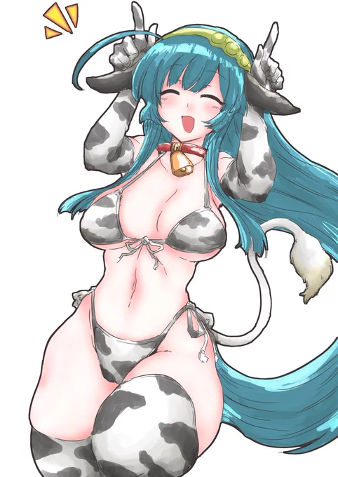 #ずんちゃんモチモチ木曜日 
今日の牛柄ビキニです 