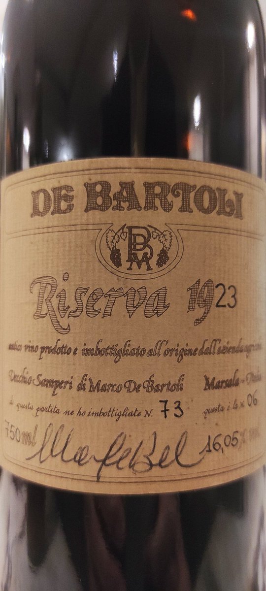 inthecantine's tweet photo. Tesori scoperti: (foto allegate)
#marcodebartoli
#hotellordbyronroma
#sommelier
#radiobottiglia https://t.co/xG0wslrT8B