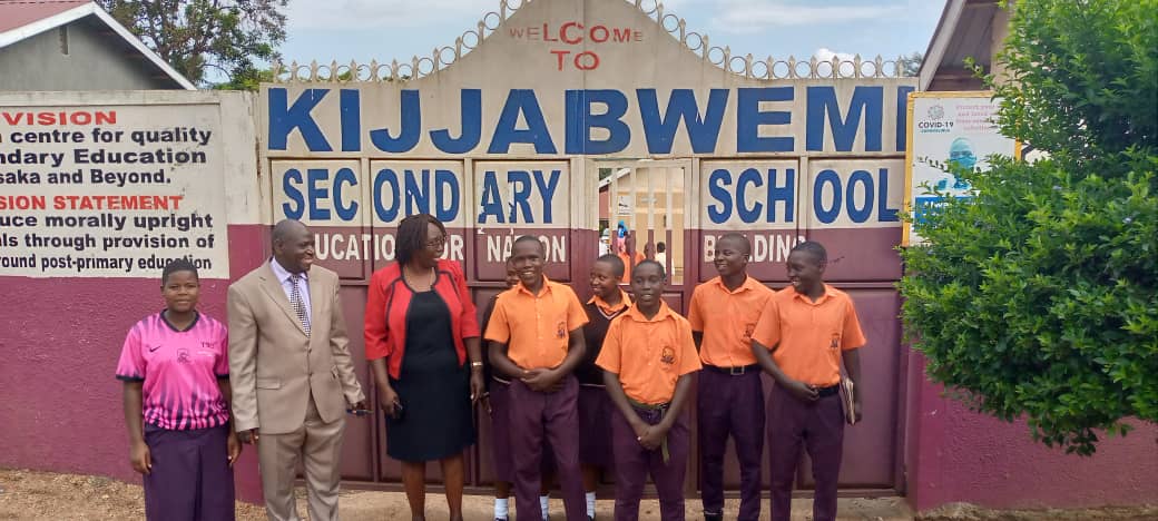 unescoug's tweet photo. #Happening!
Monitoring exercise of activities by @UNESCO ASPnet schools in Uganda aimed at revitalizing and revamping ASPnet efforts in the various schools in abid to recover from impacts of Covid19
@Agoirosie1
@dkaweesi
@nemaug
#UNESCOASPnet
#ESD https://t.co/qjZKMZGeJ2
