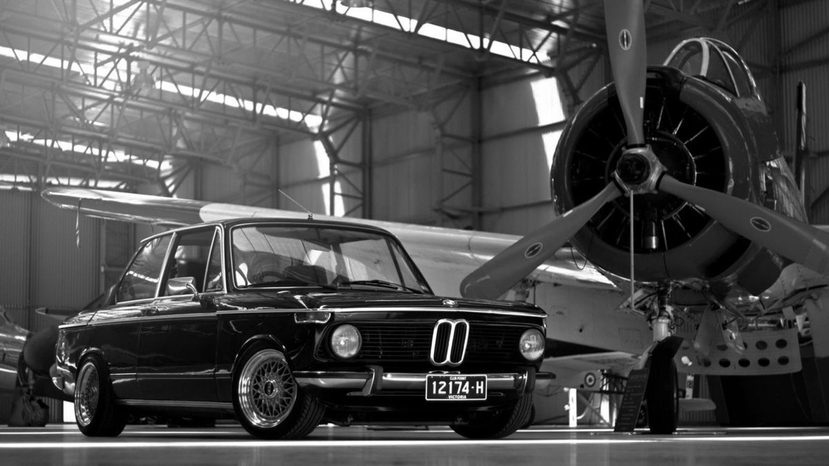 BMWBellMotors's tweet photo. CLASICO DE LOS JUEVES
BMW 2002

#BMW #TBT https://t.co/5r97sX5nfs