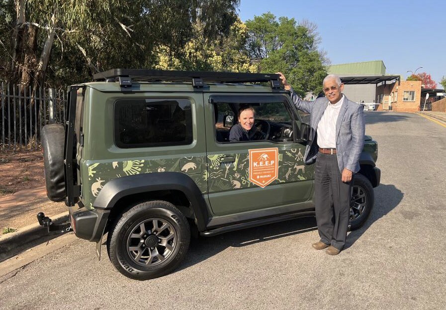 Thank you @Suzuki_ZA for supporting our research with another Jimny! We’re now so well equipped to access remote sites for our fieldwork. #BornForThis #SuzukiSA