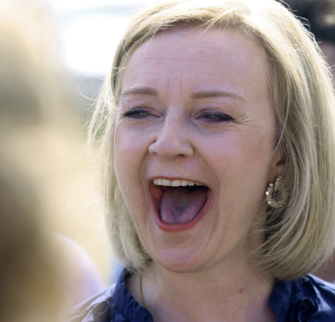 TheDesKelly's tweet image. Bye! 
#44days #resignation #truss #shambles