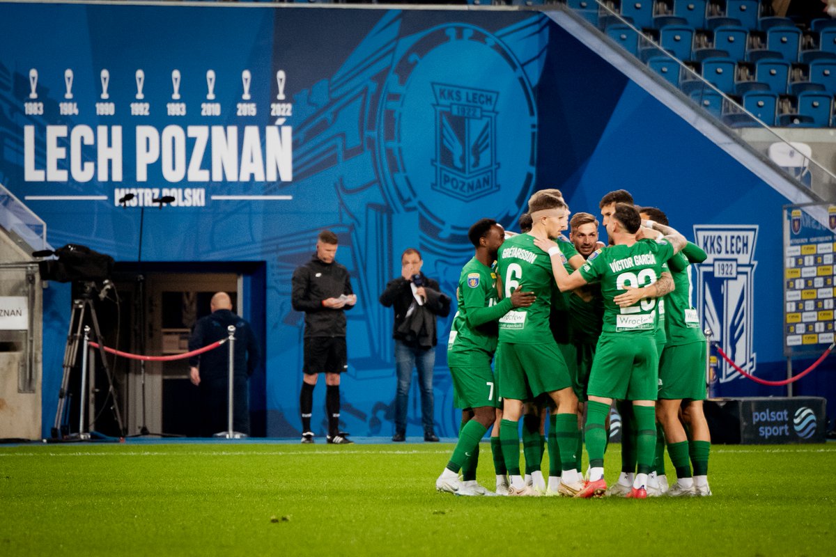 #𝙏𝙝𝙧𝙤𝙬𝙗𝙖𝙘𝙠𝙏𝙝𝙪𝙧𝙨𝙙𝙖𝙮 🙃

Dokładnie 1 dzień temu Śląsk pokonał na wyjeździe Lecha Poznań (3:1) w 1/16 finału <a href="/PZPNPuchar/">STS Puchar Polski</a> 🏆