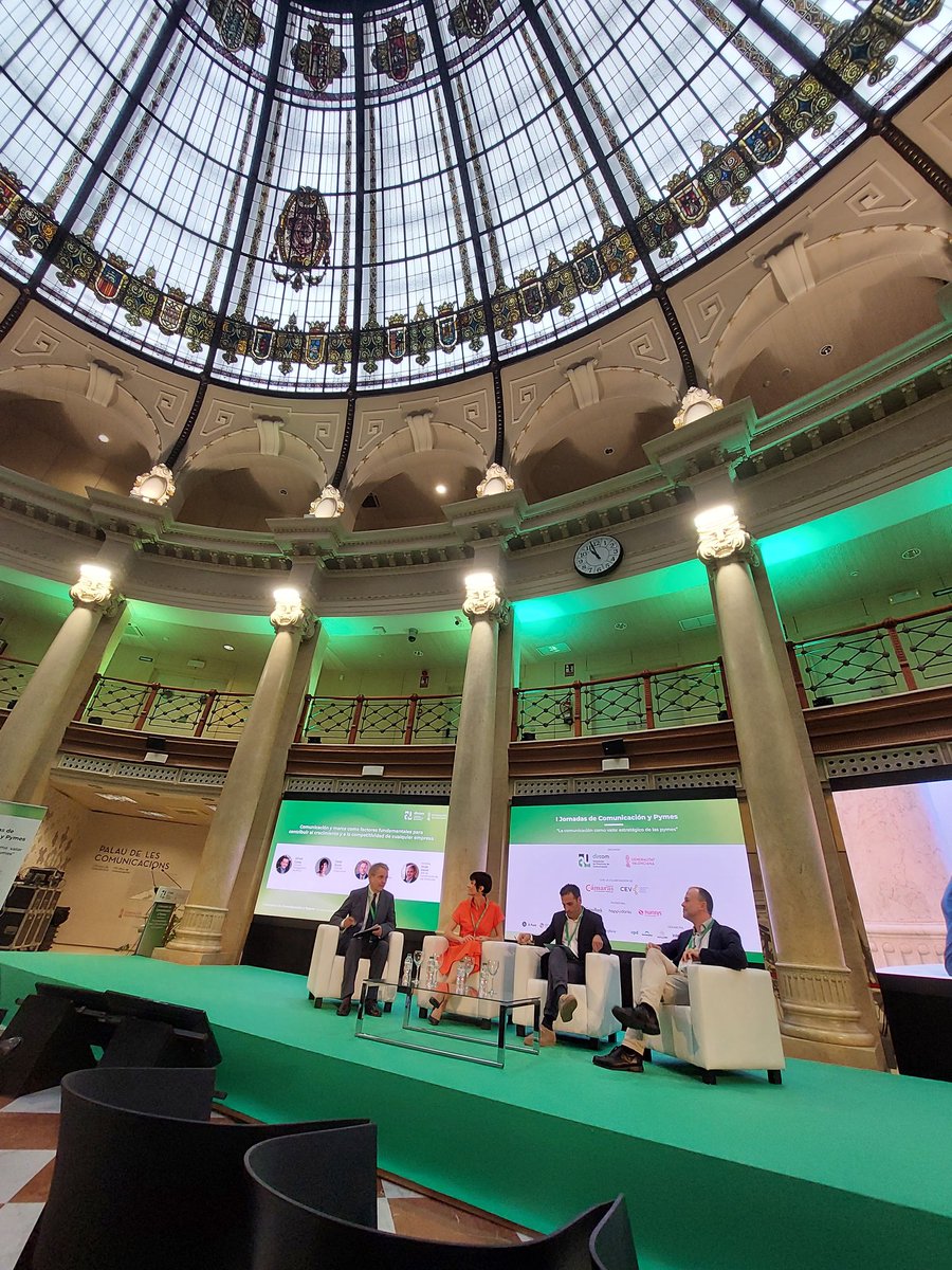 sandramestrepal's tweet photo. Seguimos aprendiendo💡 de #comunicacion en la I Jornada de Comunicación y Pymes. Gracias  @DircomCVM https://t.co/ng4baFaljJ