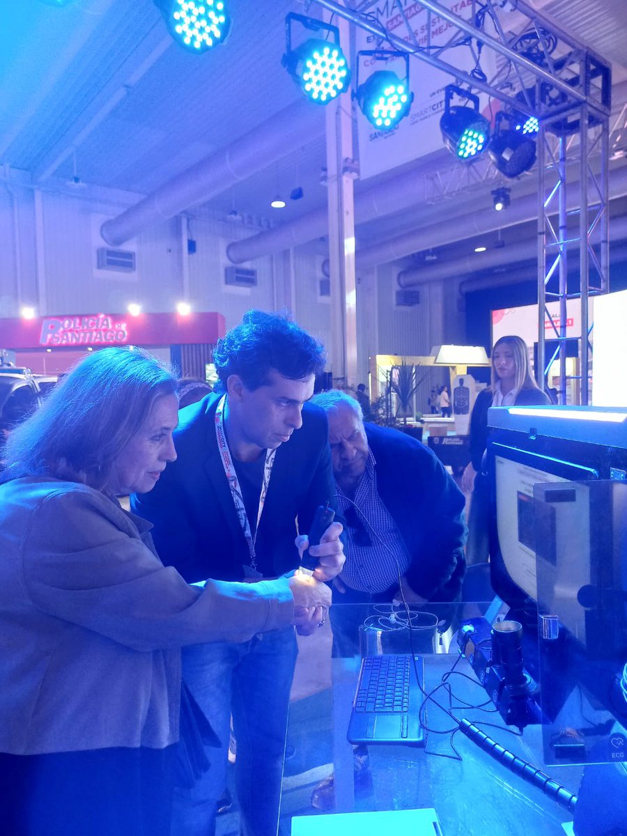 Diagnostica_'s tweet photo. Gracias a los gobiernos locales y provinciales que que nos recibieron y se acercaron a conocer nuevas tecnologías enfocadas en el bienestar de los ciudadanos

#tecnologia #telemedicina #saluddigital https://t.co/0Ts6ZBiOLe