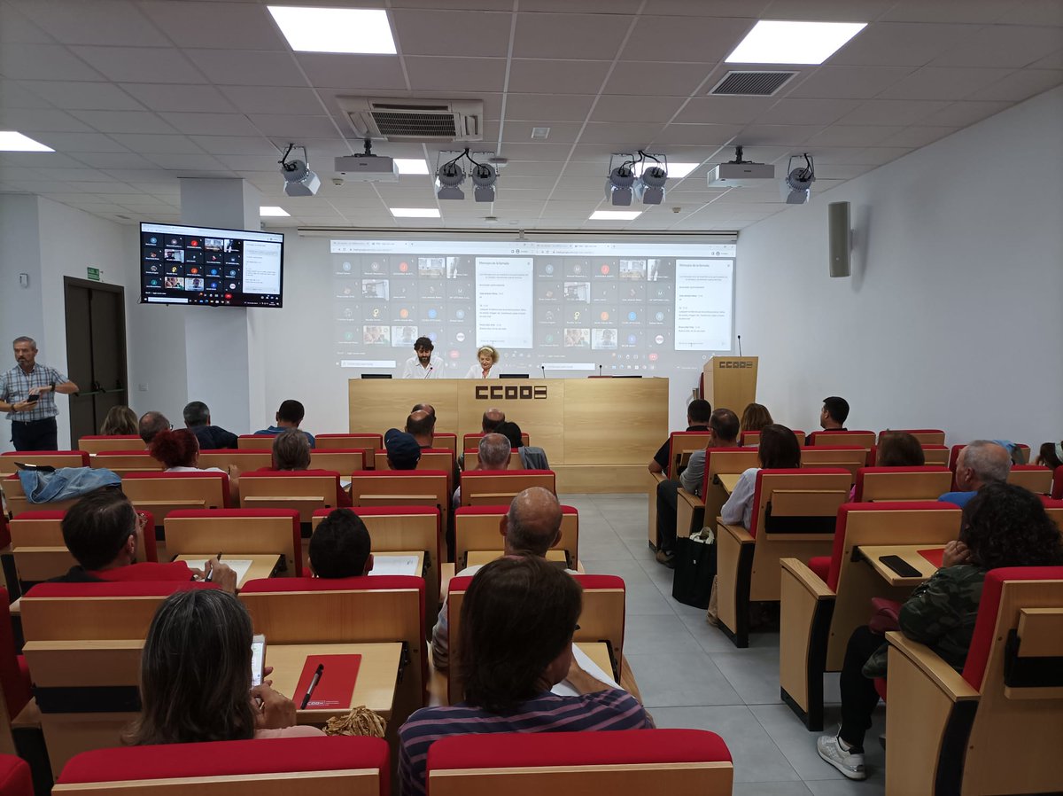 ccoosevilla's tweet photo. 📢Hoy, @FscCcoo de #Sevilla está celebrando una asamblea provincial del sector local.

🗨️@aristu_carlos y @mpvargad la han inaugurado. 

👉Entre otros asuntos, se ha tratado el acuerdo marco para la administración del siglo XXI o los procesos de estabilización. https://t.co/MwNFpyjAFu