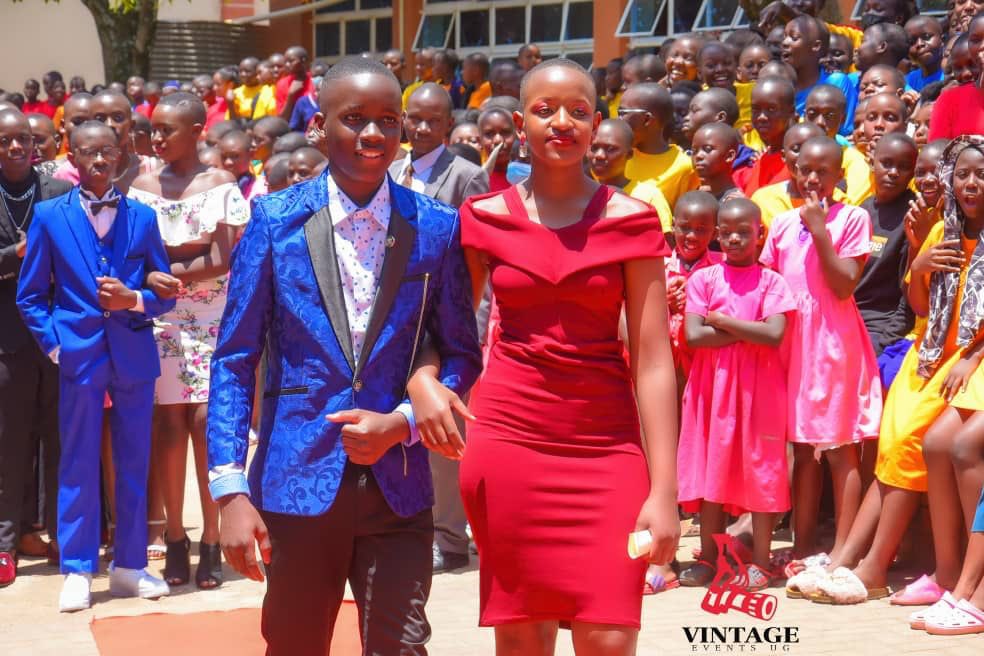LuoboyOllo's tweet photo. P7 Pupils of St Noah Junior school at their leavers party.
Did you go for your leavers party in P7
#NBSYouthVoice https://t.co/q8JmFF64ow