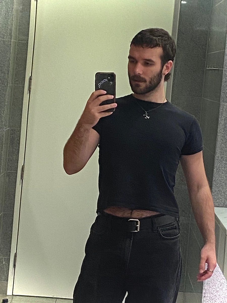 crop  top at the wework . 🪦