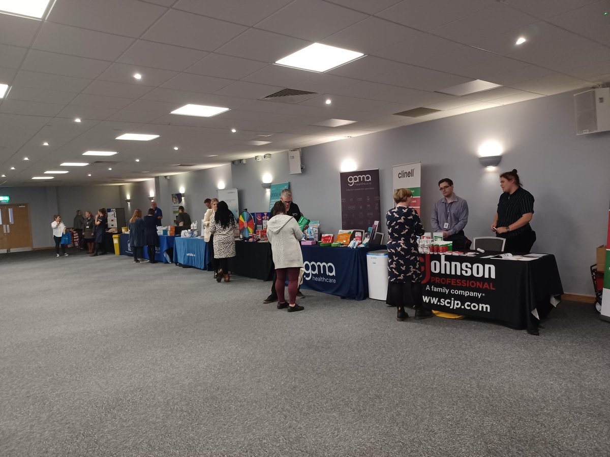 Some great #Networking and #Rep visiting happening at the <a href="/NHFTNHS/">Northants Healthcare</a> IP&amp;C conference during our coffee break #NHFTIIPW2022