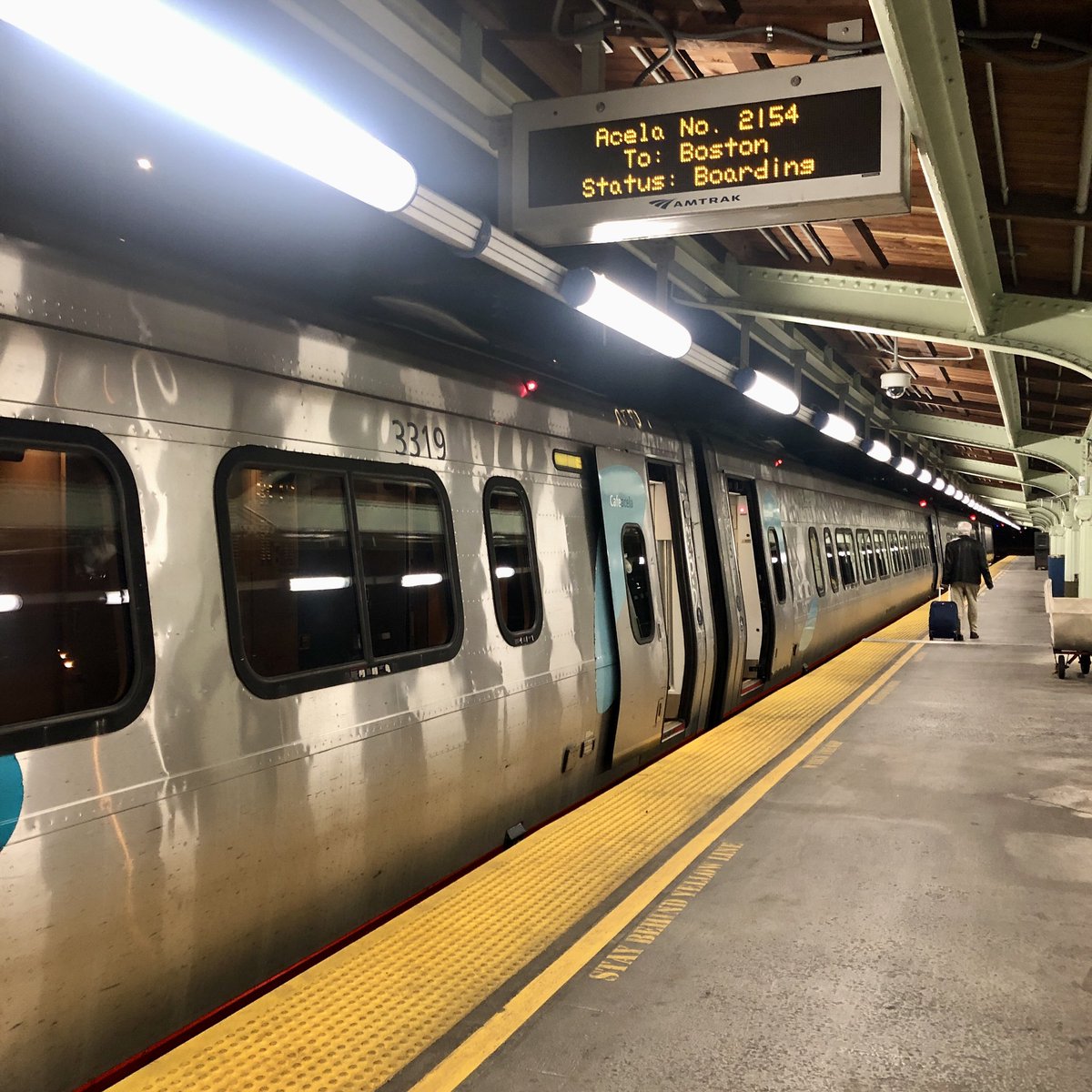 RowSource's tweet image. Hey guys! Anyone know of anything fun happening in Boston this weekend? I’ll be there for a few days 😁 #rowing #rowinglife #hocr #coxswain #allieswithoars