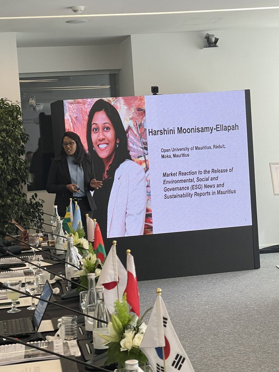 WAIFC_'s tweet photo. [ #WAIFC Young Academic Award ] The candidates are now presenting their papers

✅ First paper: « Market Reaction to the Release of Environmental, Social and Governance (#ESG) News and Sustainability Reports in Mauritius » by Harshini Moonisamy-Ellapah

#WAIFC #WAIFCYAA #YAA https://t.co/Q7M8R2G9wX