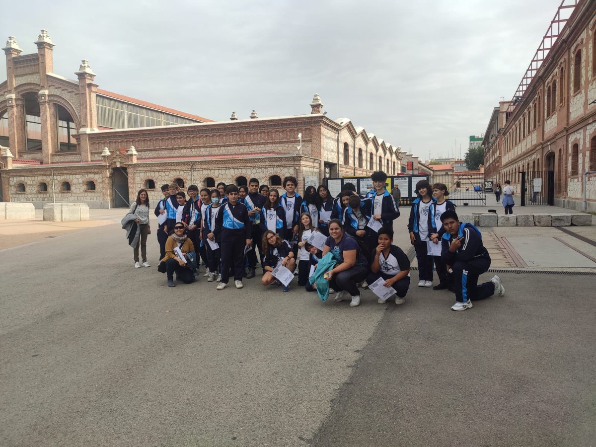 FatimaColegio's tweet photo. ¿Quién dijo que sólo se puede aprender en un aula?📚¡Os presentamos a “Los Cazadores de Lenguas”! 🤠🏹En 1 ESO, desde la asignatura de Lengua Castellana y Literatura, empiezan con sus retos. 🧩 
#LomLoe
#SitucionesDeAprendizaje
#RetosLengua
#CazadoresDeLengua
#FatimerosPorElMundo https://t.co/sK12D2tTNV